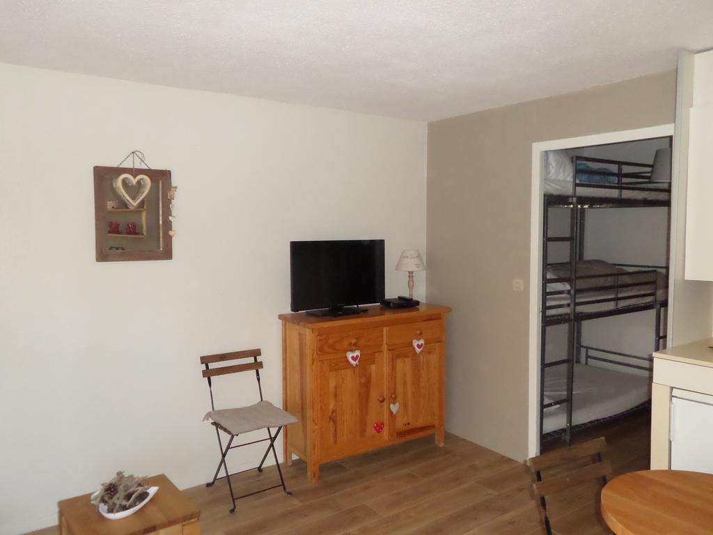 Appartements Les Balcons Du Soleil Font-Romeu-Odeillo-Via Esterno foto