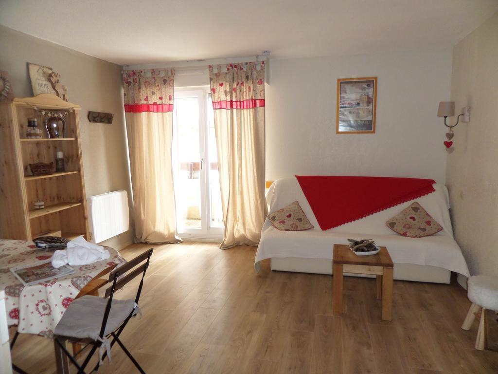 Appartements Les Balcons Du Soleil Font-Romeu-Odeillo-Via Esterno foto