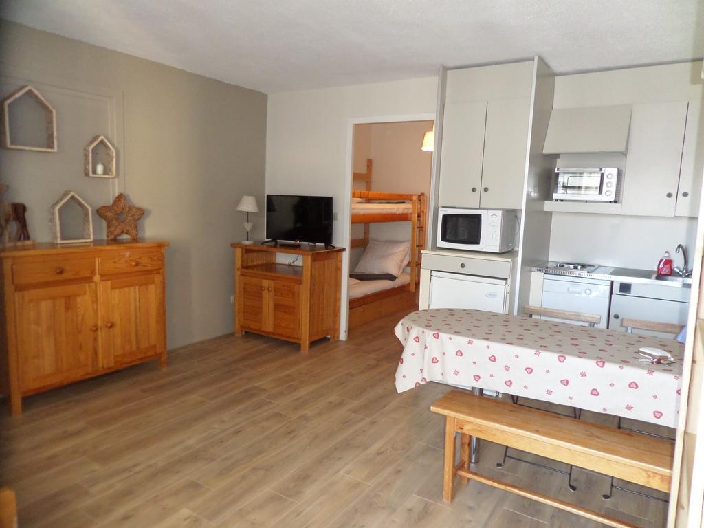 Appartements Les Balcons Du Soleil Font-Romeu-Odeillo-Via Esterno foto